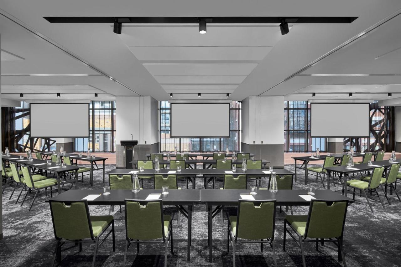 فندق Courtyard By Marriott Melbourne Flagstaff Gardens المظهر الخارجي الصورة