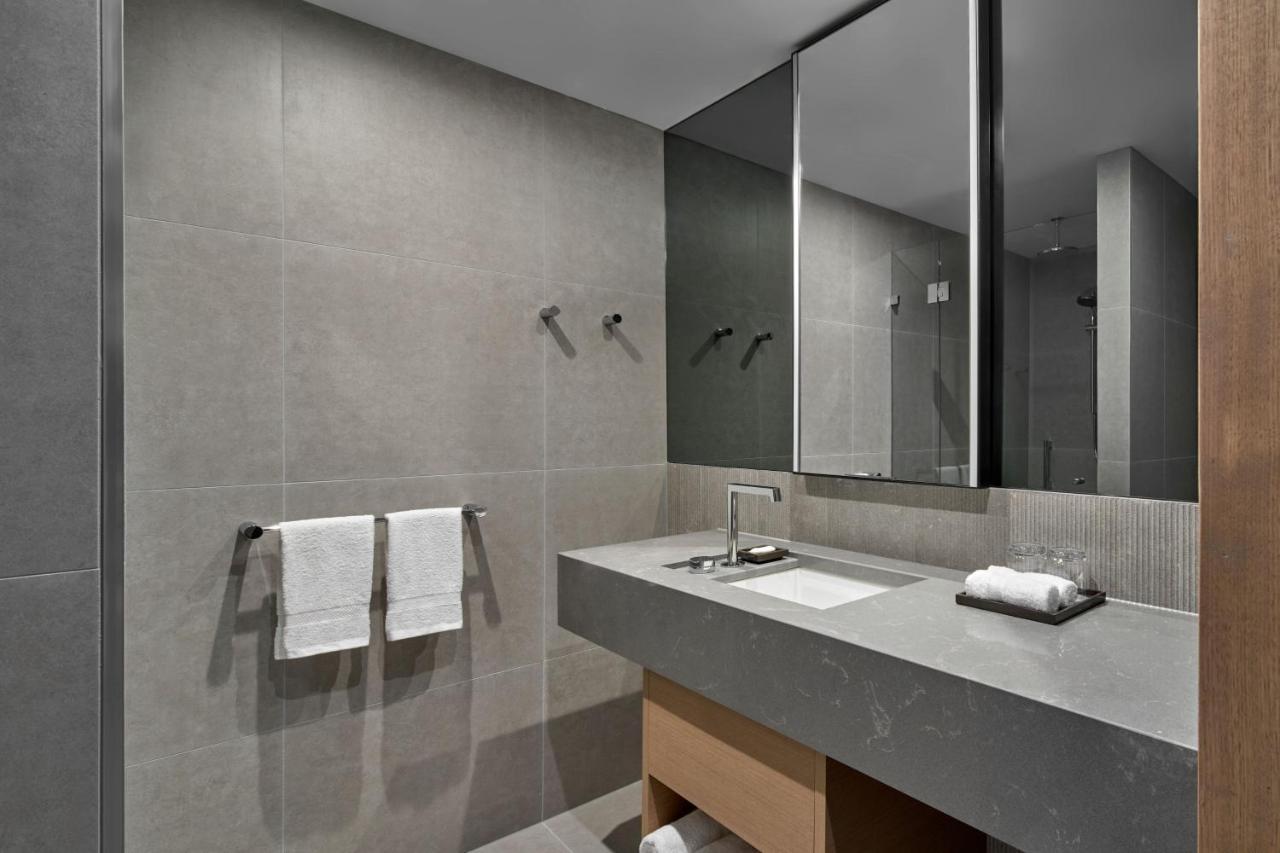 فندق Courtyard By Marriott Melbourne Flagstaff Gardens المظهر الخارجي الصورة